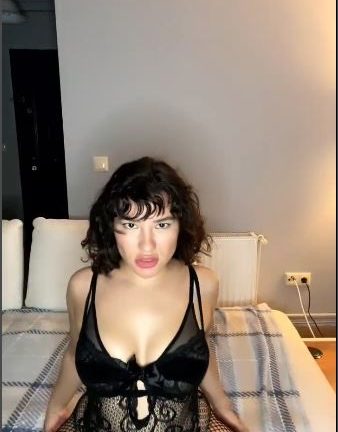 Burcu Yildiz Ifsa Seksi Olgundan Harika Show 67895b7f455a5