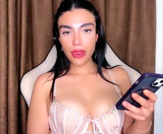 Tango Gamzelim Ifsa Esmer Dovmeli Kiz Yayinda 679e6bfc6d4d8