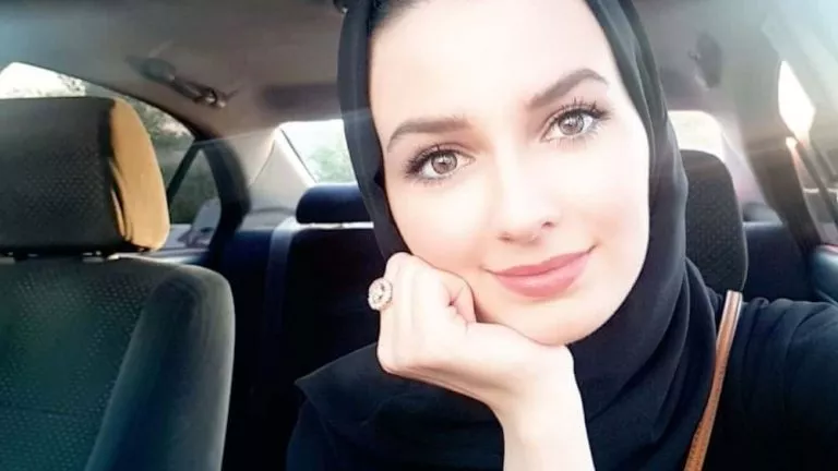 Iranli Turbanli Genc Mana Efsane Bakmadan Gecme 627d17d5a696b