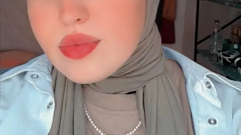 Turbanli Sevgilisini Paylasan Gavat 62c9e83fbd8f4