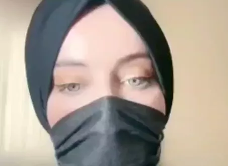Renkli Gozlu Turbanli Video 637be38ac2434