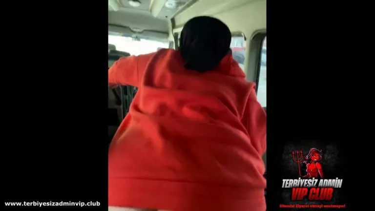 Turbanli Evli Dostunu Arabada Siken Eleman 648aac0fb2039