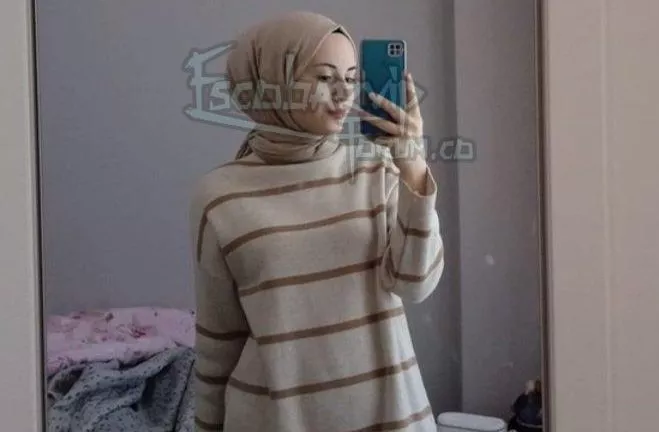 Beyaz Tenli Turbanli 675562a3aff67