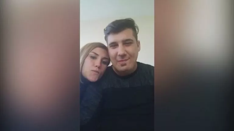 Ilk Kez Canli Yayin Acip Sikisecek Ciftimiz Baya Heyecanli Bakin Eli Ayagina Dolasiyo 67673a4037e63